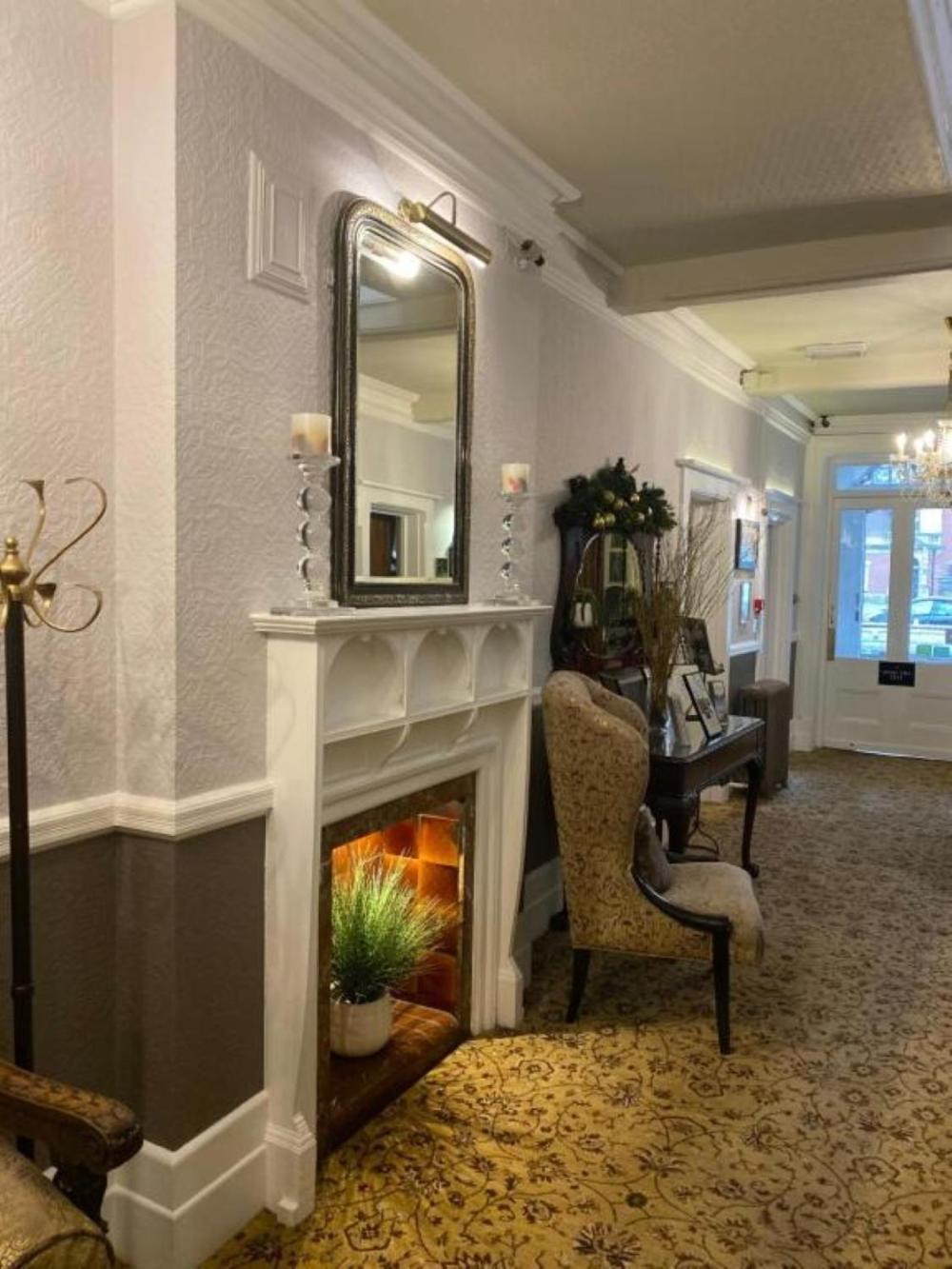 Langtry Manor Hotel Борнмът Екстериор снимка