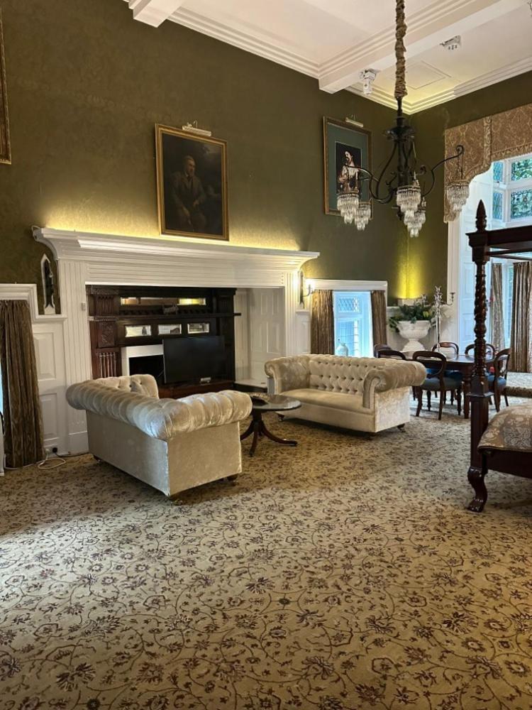 Langtry Manor Hotel Борнмът Екстериор снимка