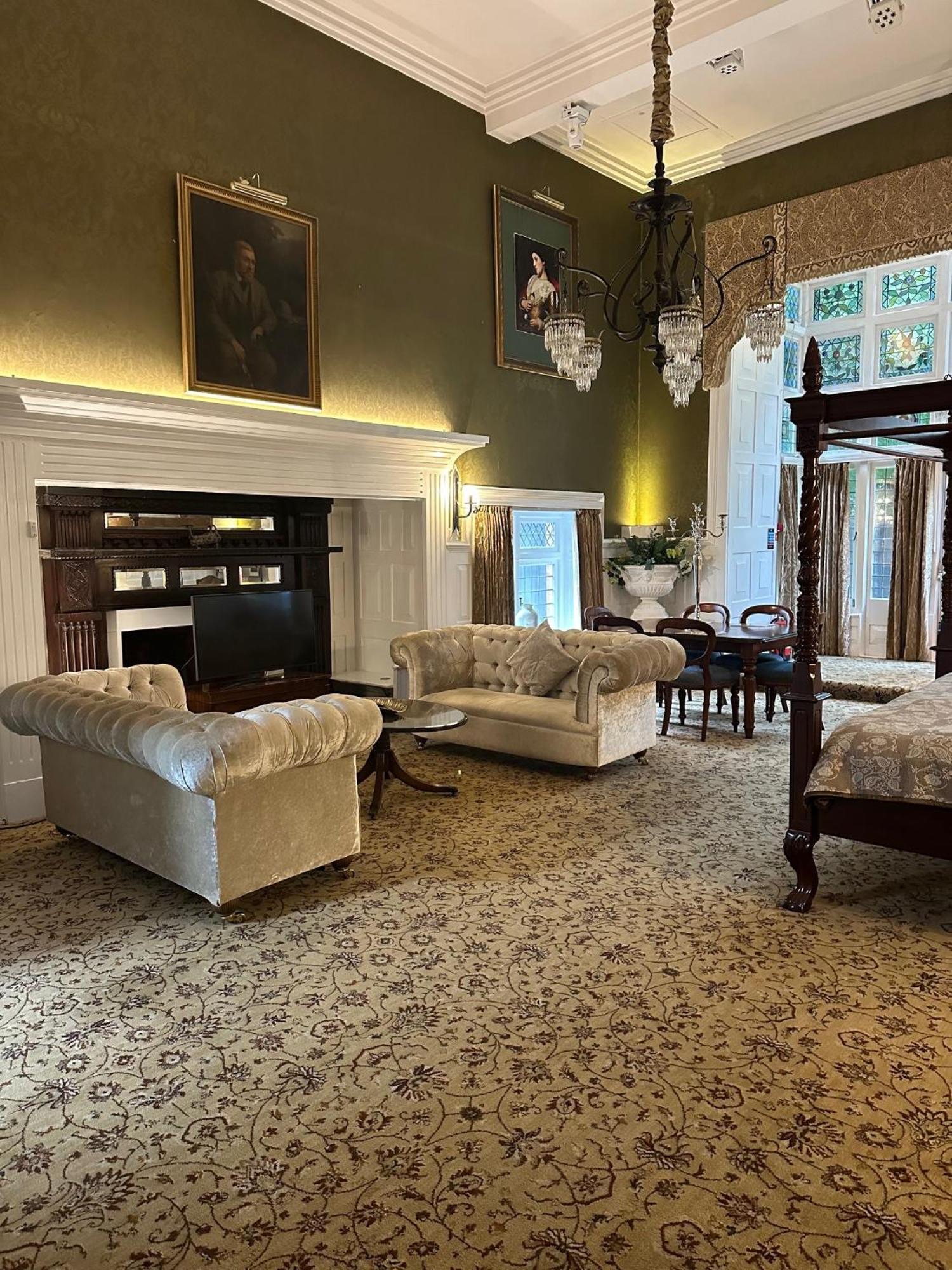 Langtry Manor Hotel Борнмът Стая снимка